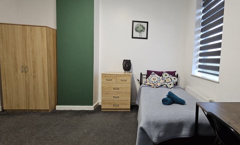 Room Saint Michael's Road in Stoke-on-Trent