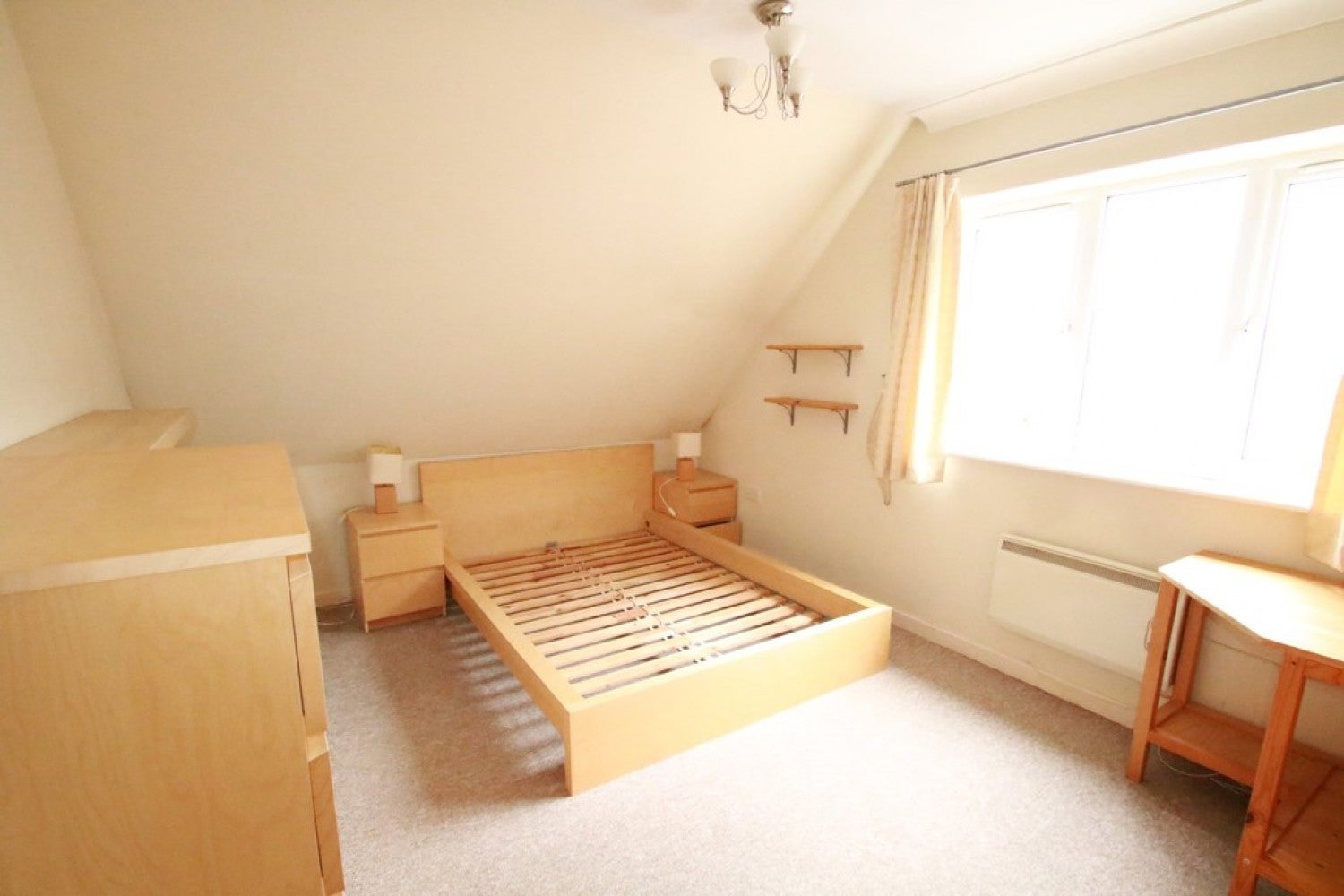 Flat Mollison Drive in Greater London