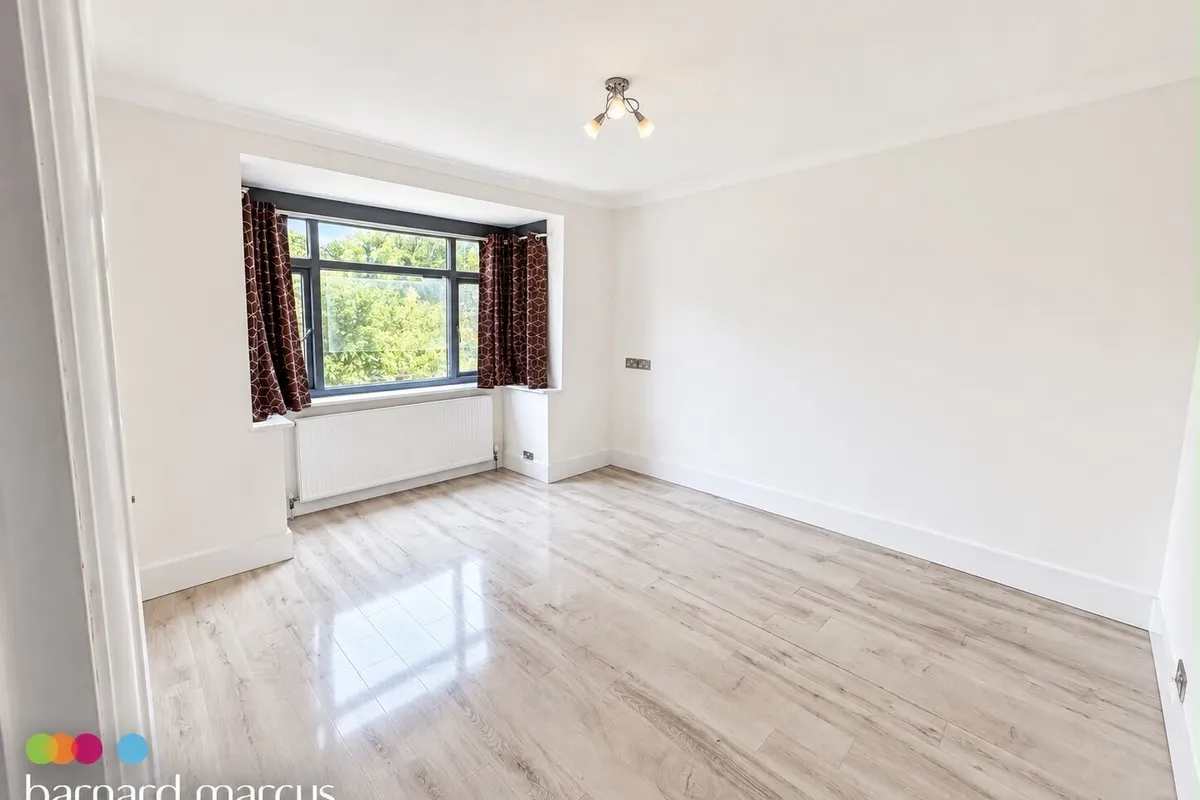 House Link Road in Greater London
