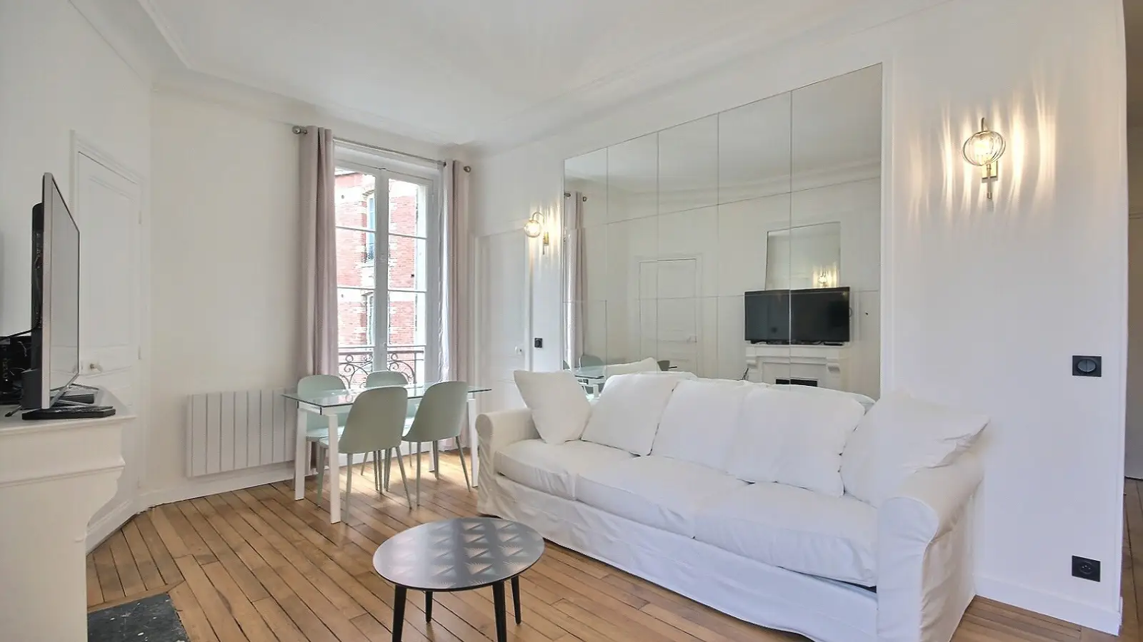 Appartement Rue Leconte de Lisle à Paris