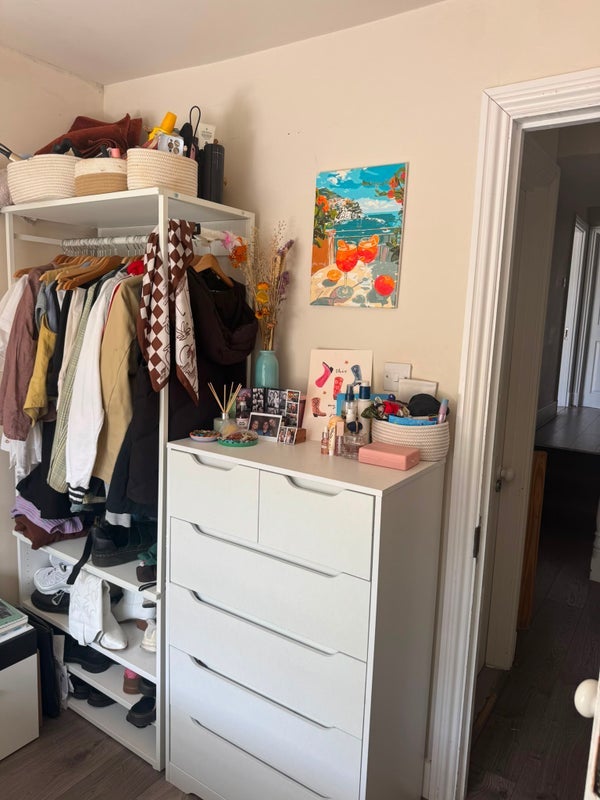 Room Edithna Street in Greater London