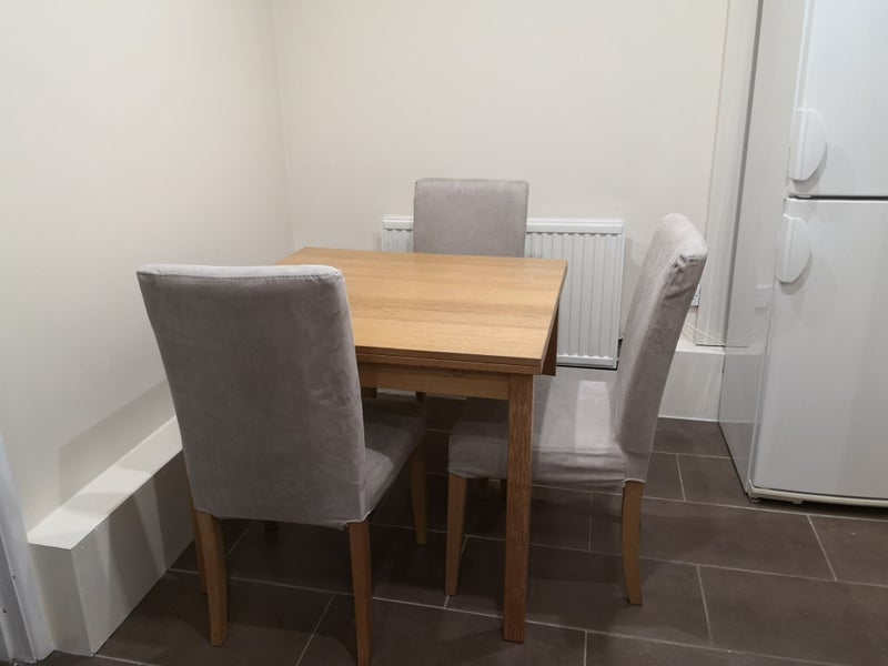 Room Welland Park Road in Harborough