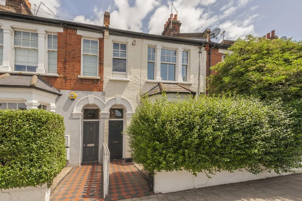 Flat Cavendish Road in Greater London