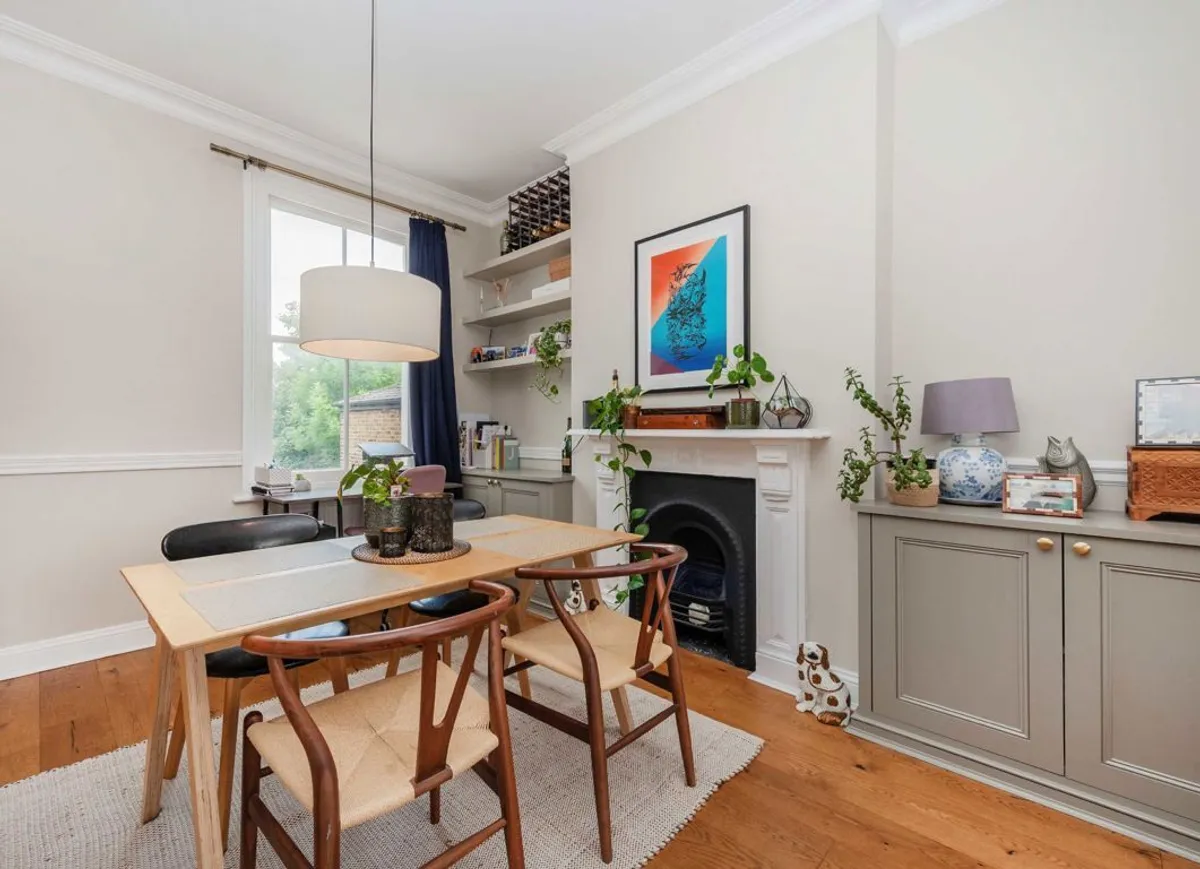 Flat Cavendish Road in Greater London