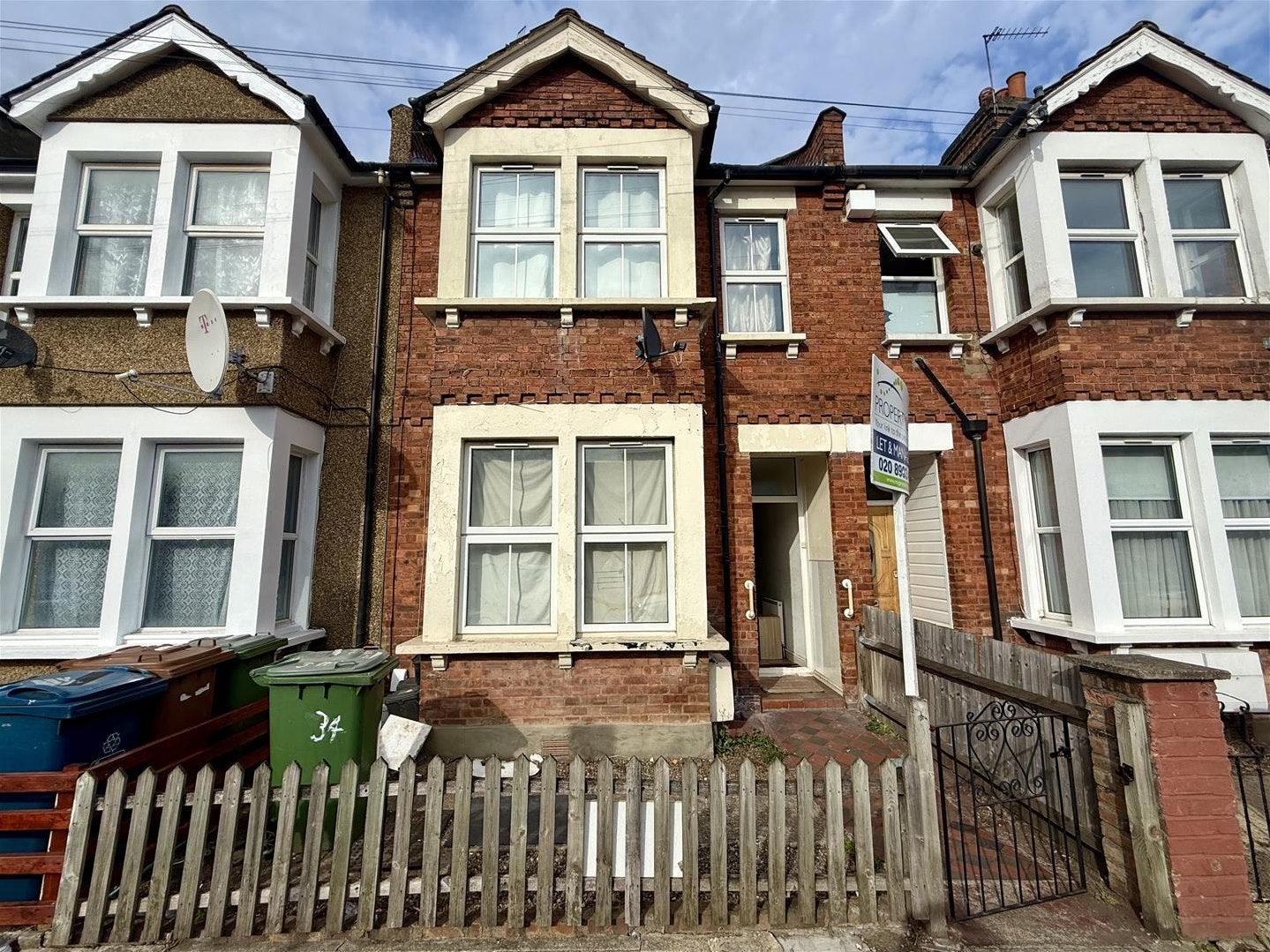House Cecil Road in Greater London