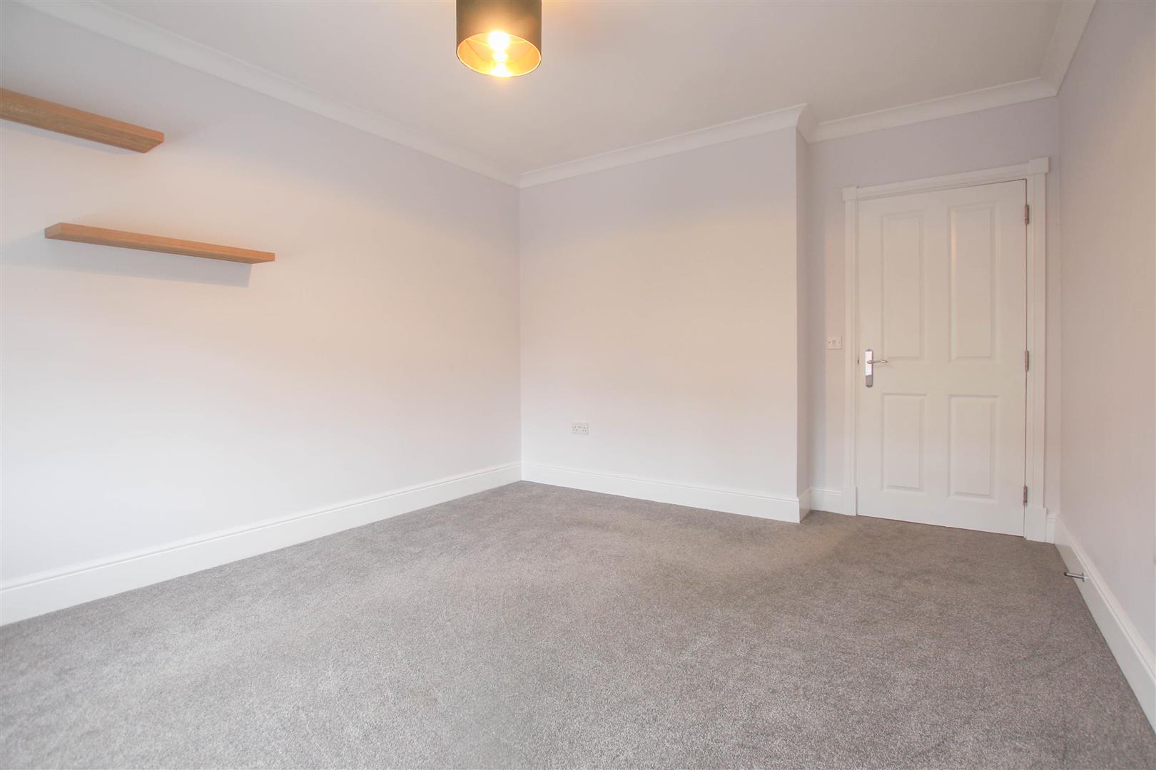 Flat Blyth Court in Uttlesford
