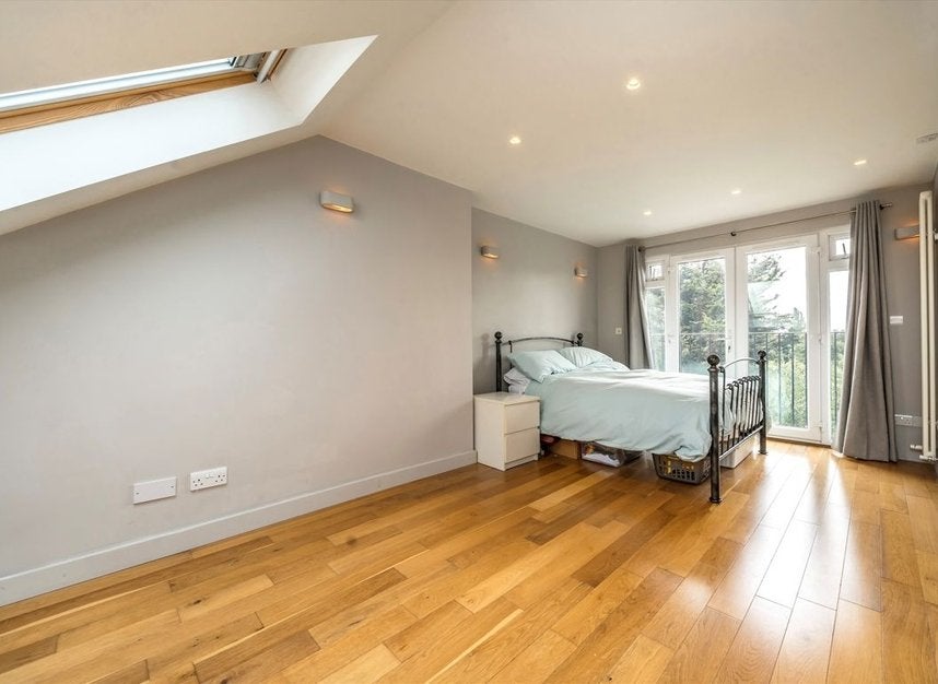 House Downing Drive in Greater London