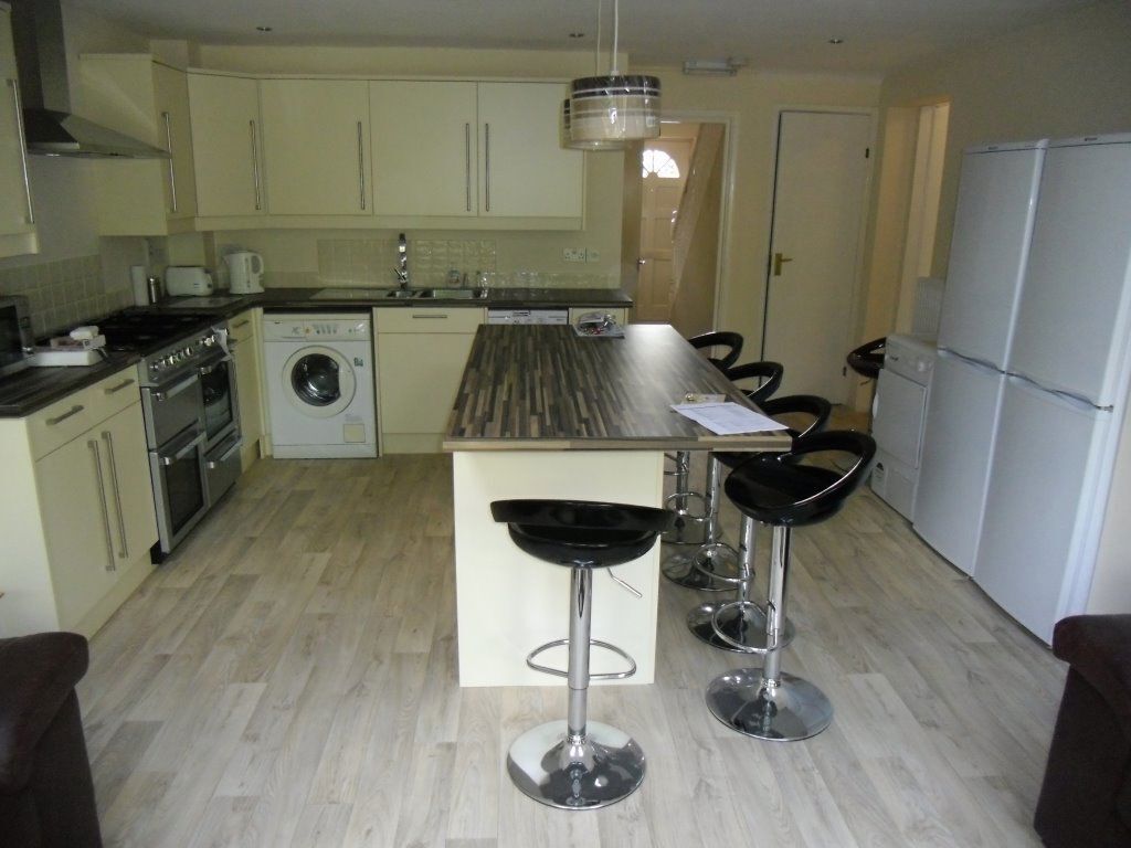 Flat Heeley Road in Birmingham