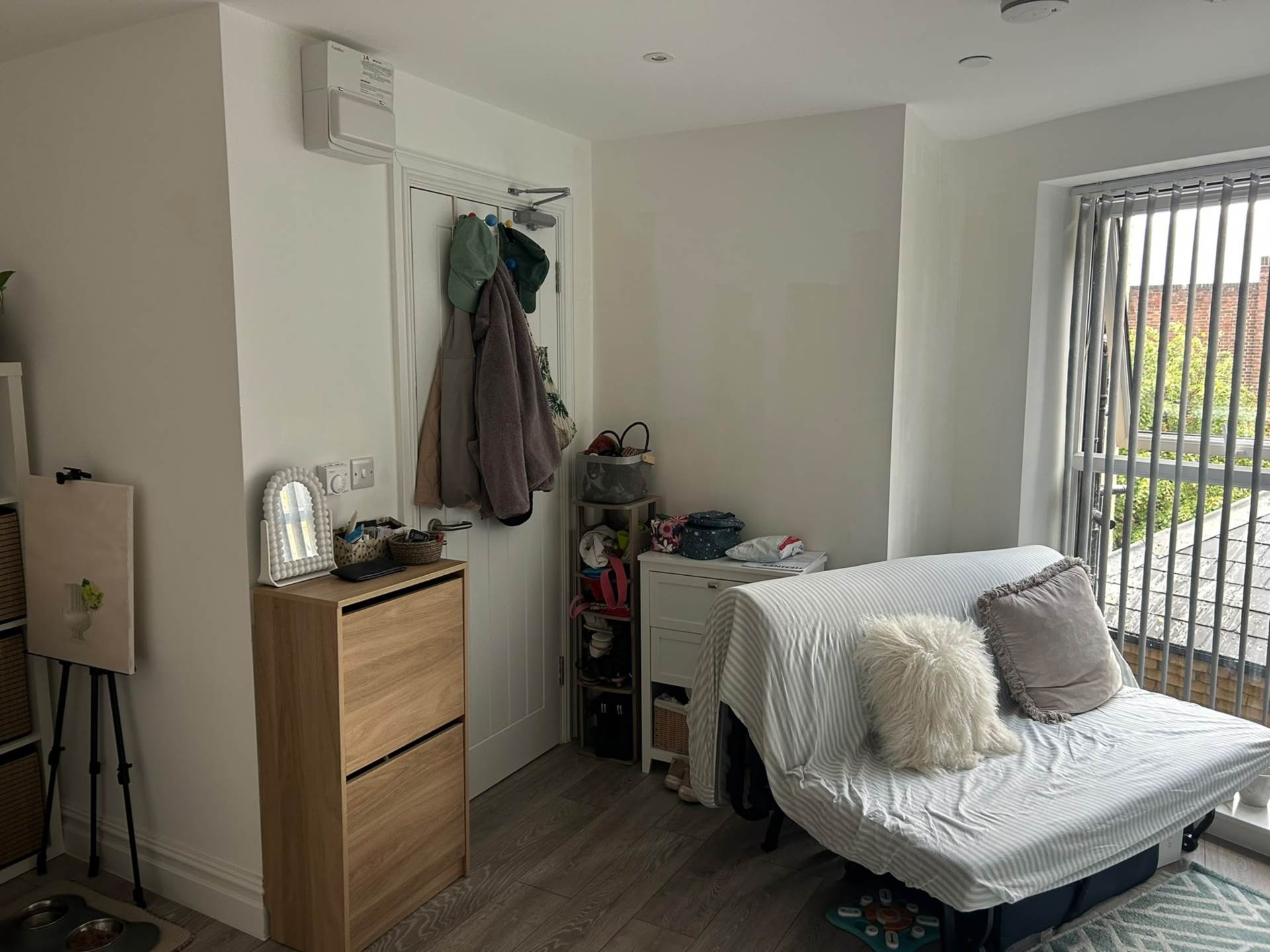 Flat St. Dunstan's Avenue in Greater London