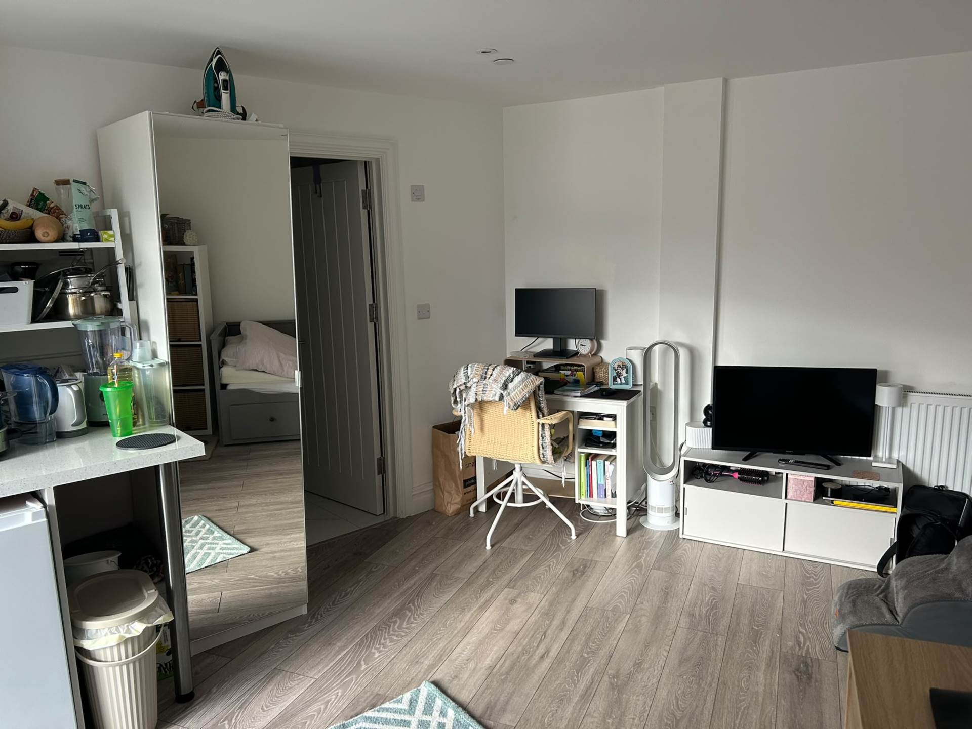 Flat St. Dunstan's Avenue in Greater London