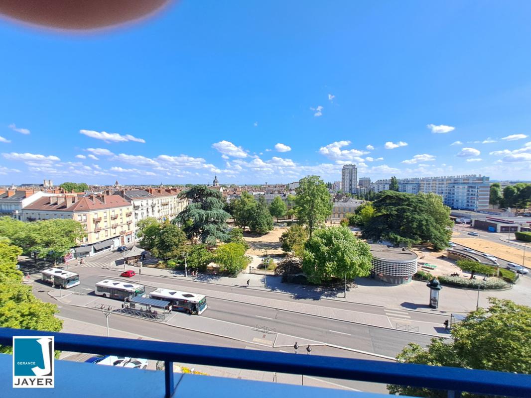 Appartement Place de la République à Chalon-sur-Saône