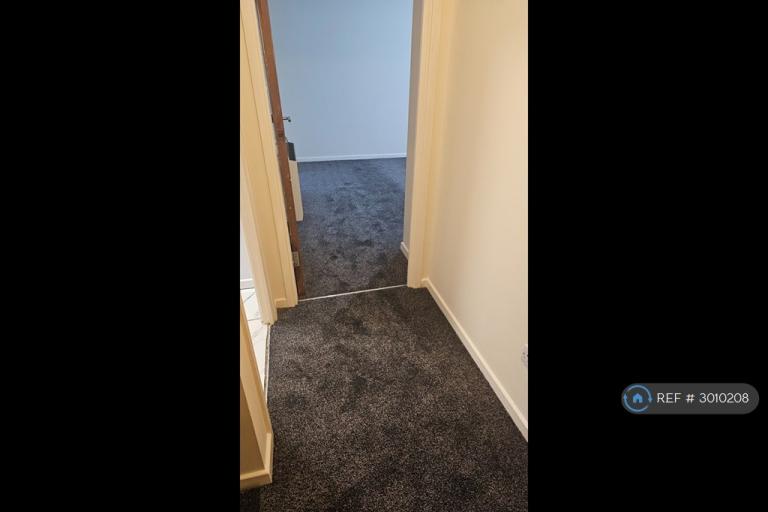 Flat Hamilton Walk in Greater London
