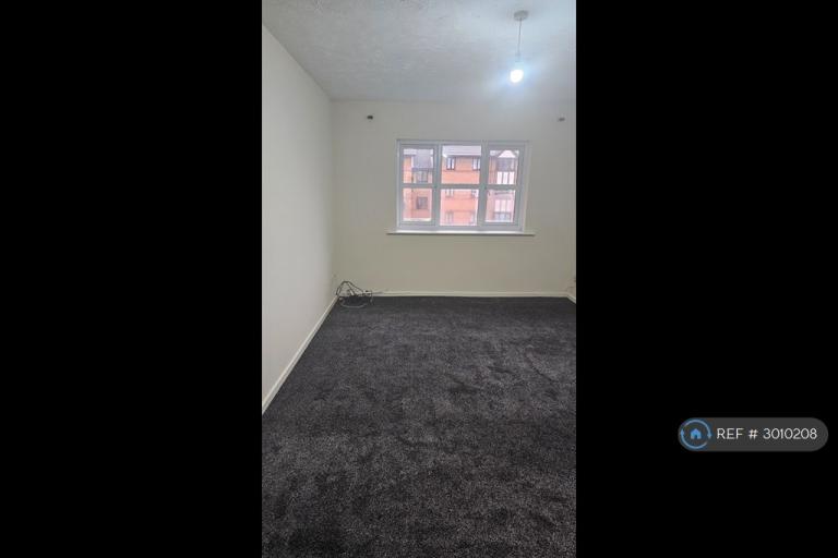 Flat Hamilton Walk in Greater London