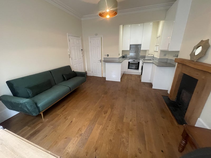 Flat Bevington Road in Greater London