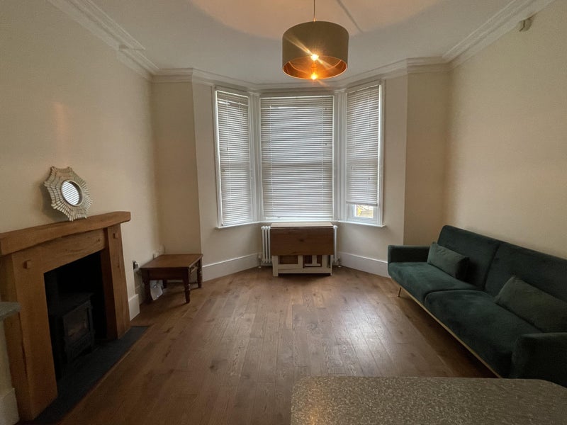 Flat Bevington Road in Greater London