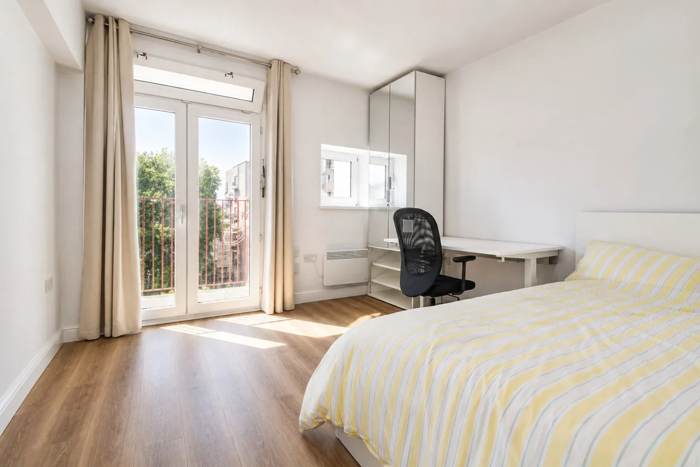 Flat Stanhope Street in Greater London