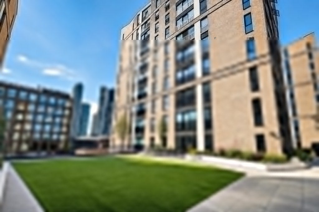 Flat Worgan Street in Greater London