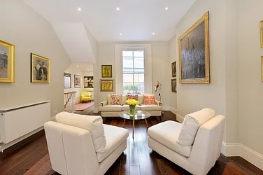 House Powis Gardens in Greater London