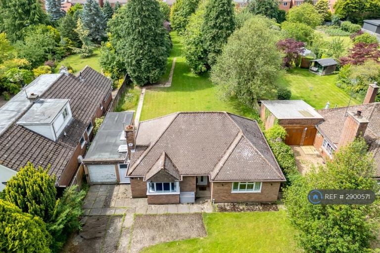 House Lime Tree Avenue in Rugby