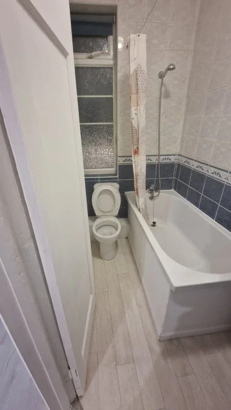 Room Nelson Road in Greater London