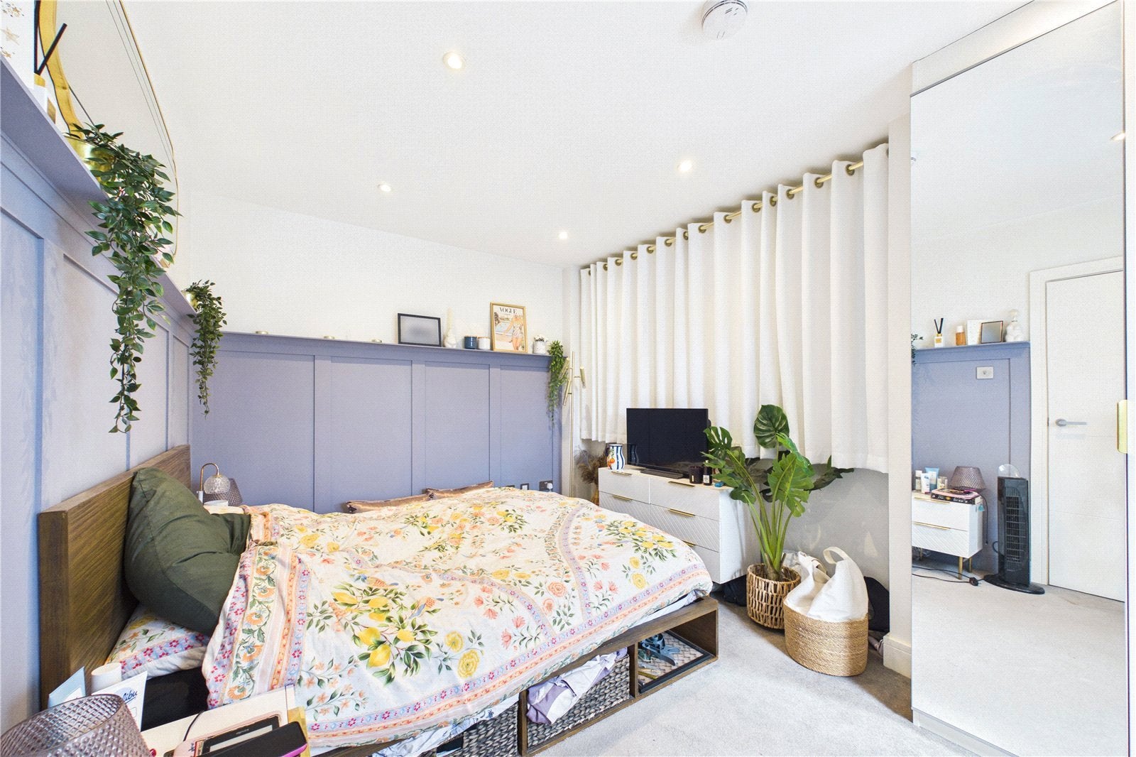 Flat Grangely Close in Holybrook