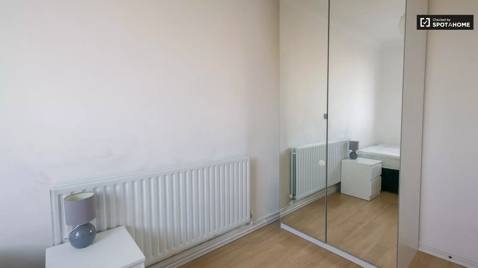 Flat St Anns Road in Greater London