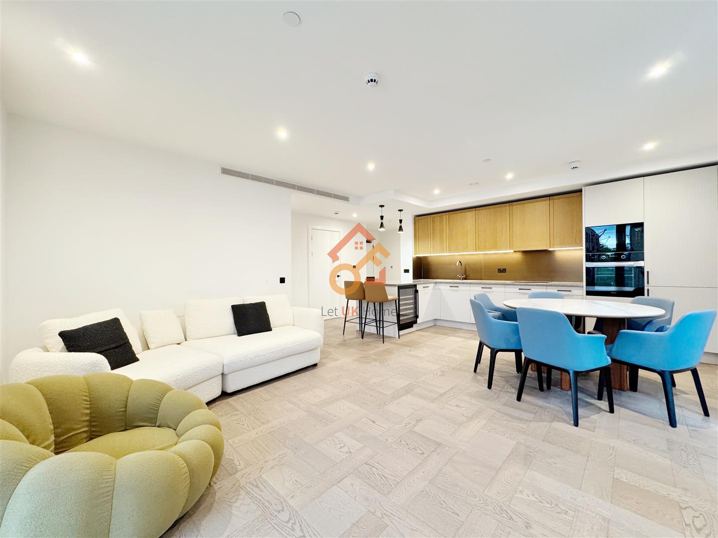 Flat Merino Gardens in Greater London