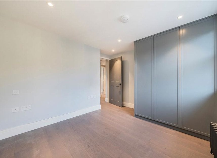 Flat Charlotte Street in Greater London