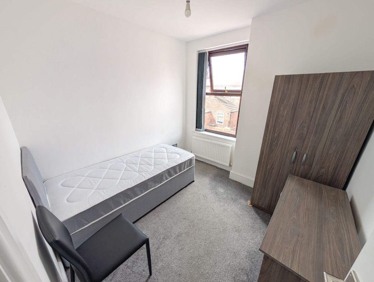 Room Worsley Street in Salford