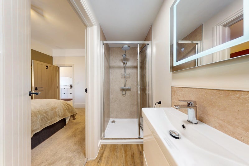 House Pelton Avenue in Greater London