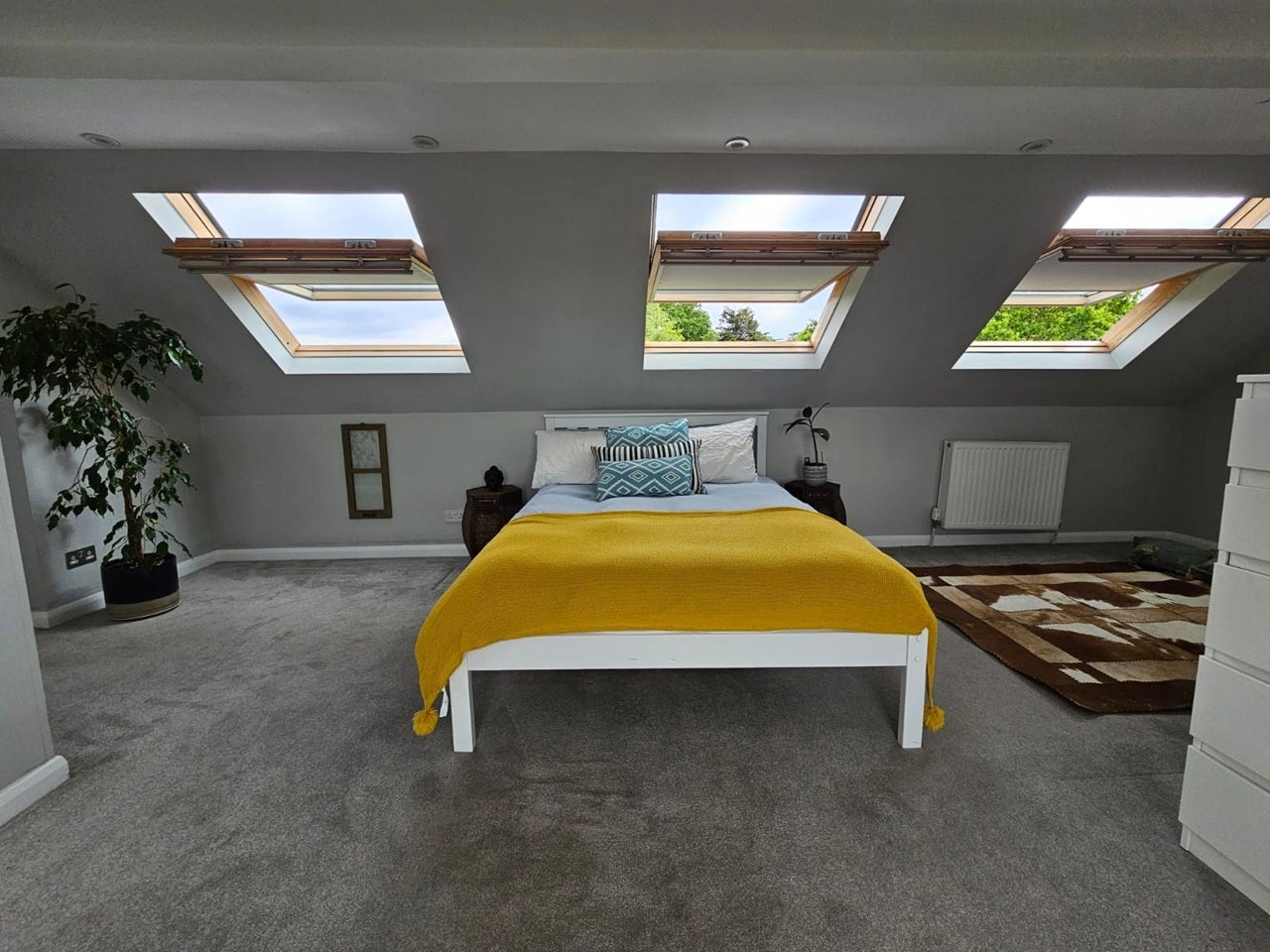 Room Covington Way in Greater London