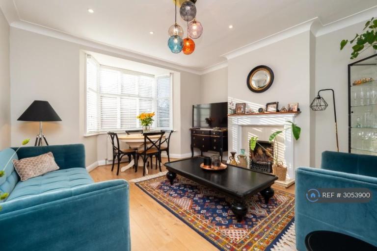 Flat Brook Court in Greater London