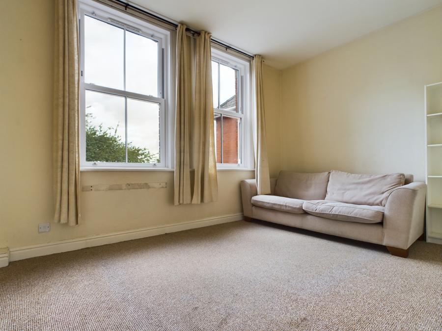 Flat Chartwell Road in Hereford