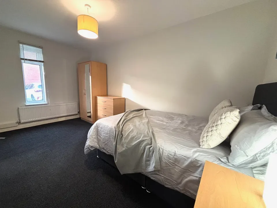 Room Canada Close in Fearnhead