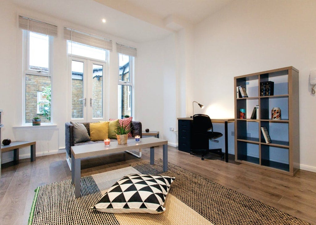 Flat Portland Rise in Greater London