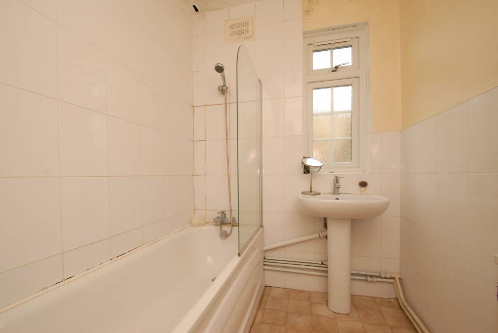Flat Sefton Street in Greater London
