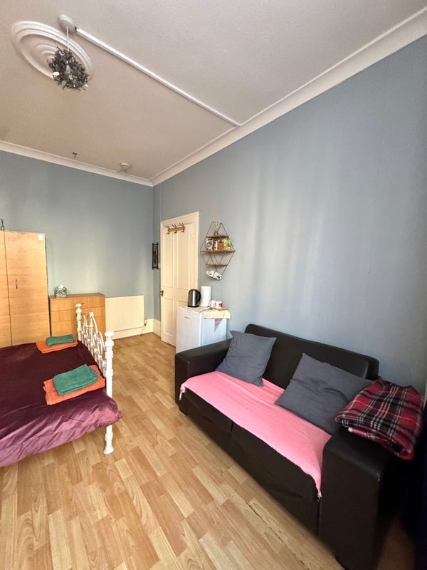 Room Brailsford Road in Greater London