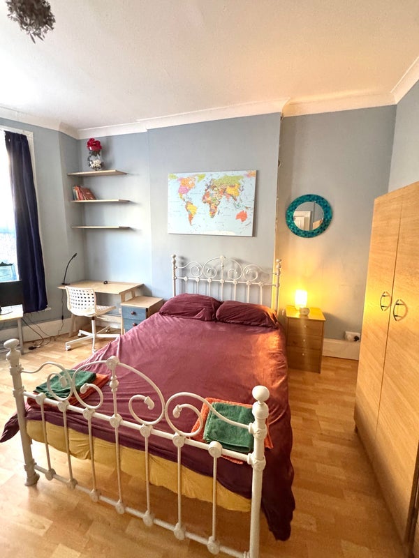 Room Brailsford Road in Greater London