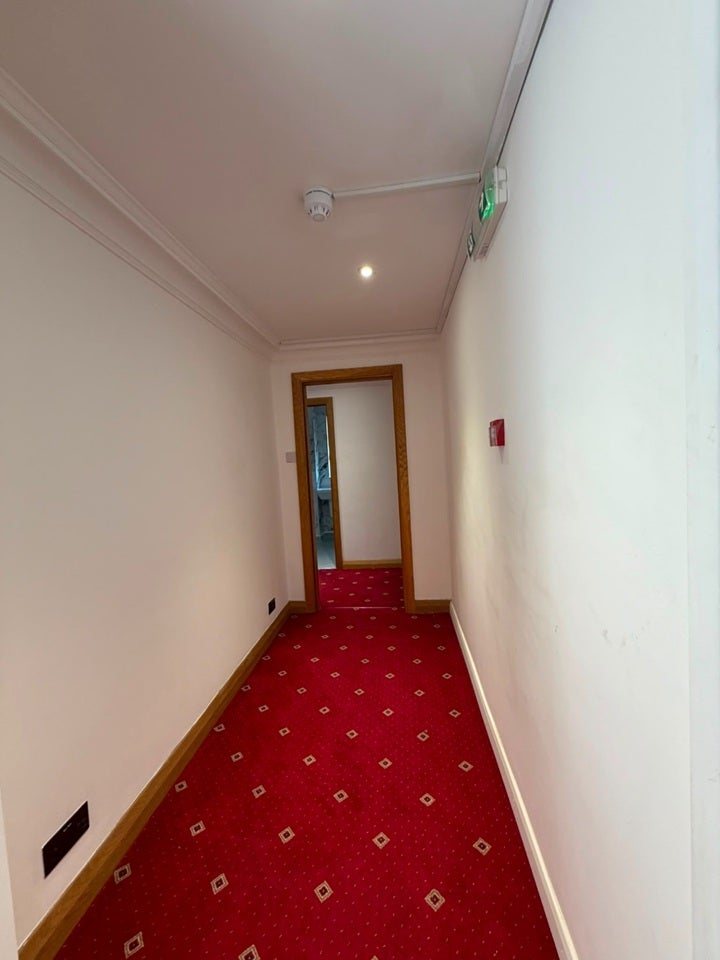 Room Norwood End in Basildon