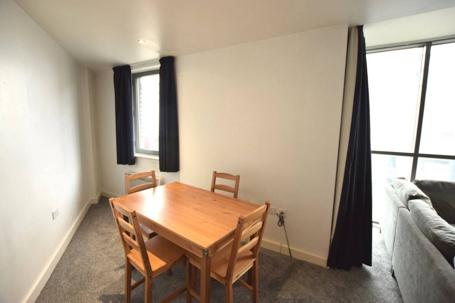 Flat South Accommodation Road in Leeds