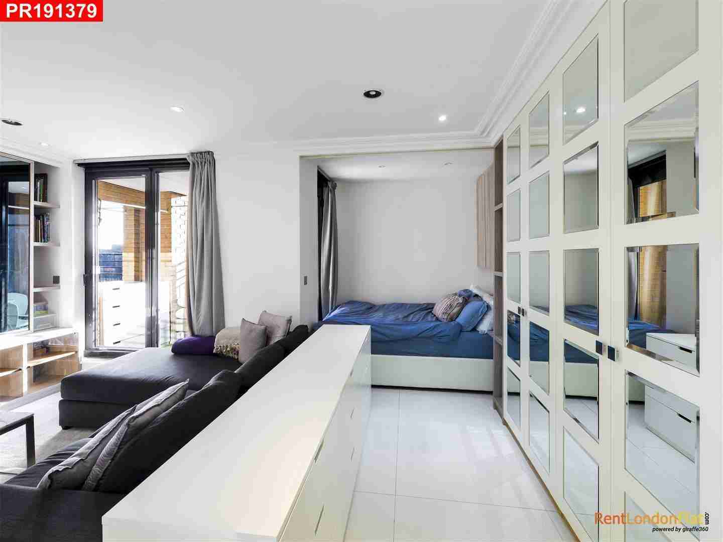 Flat Point W Access Road in Greater London