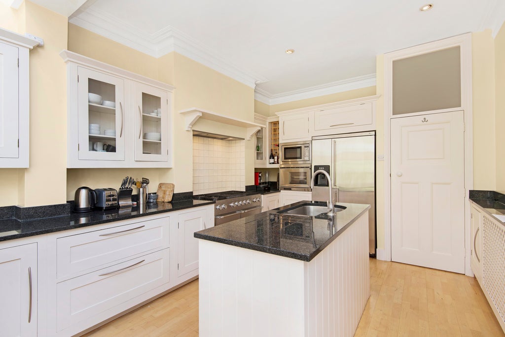 House Wilton Grove in Greater London
