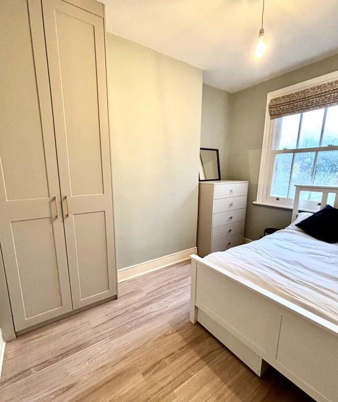Room Bellamy Street in Greater London