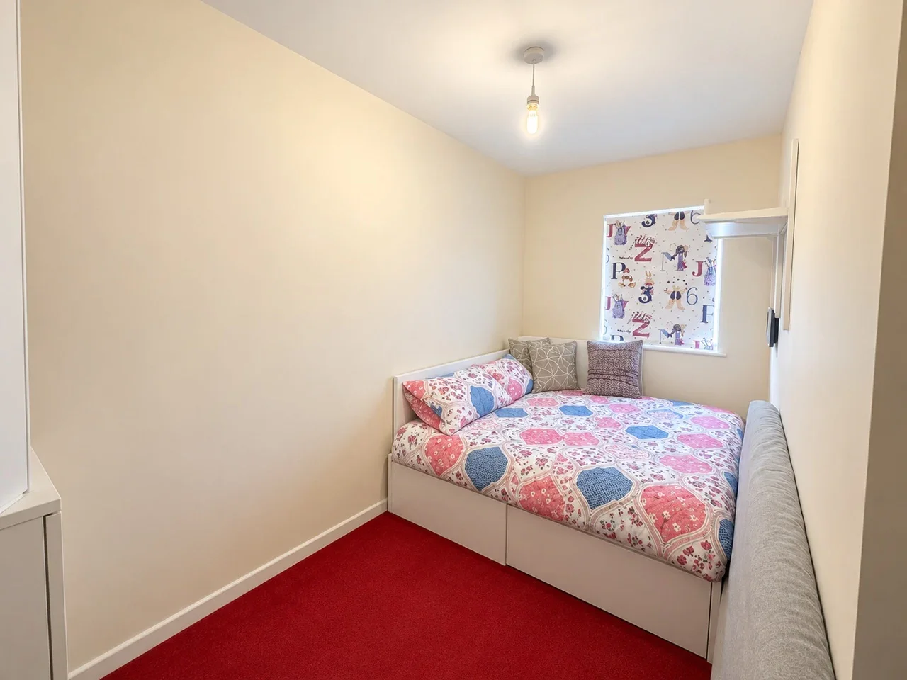 Flat Salisbury Road in Greater London