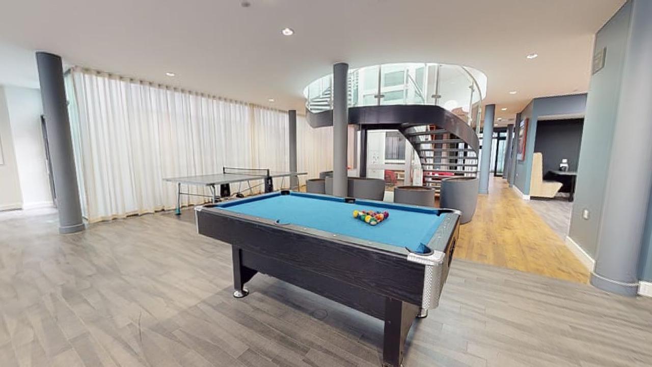 Flat Pitfield Street in Greater London