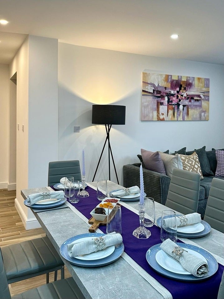 House Ballards Way in Greater London