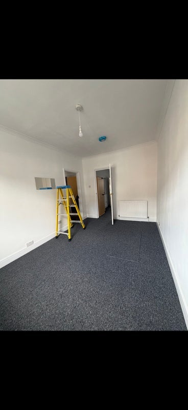 Flat Kingston Road in Greater London