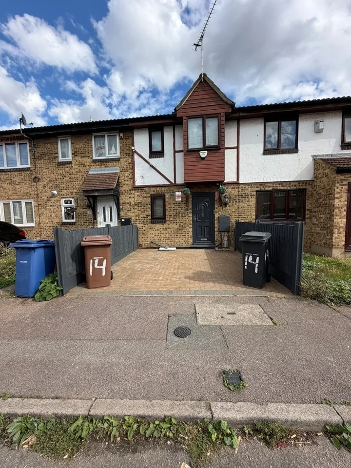 House Shaw Crescent in Tilbury