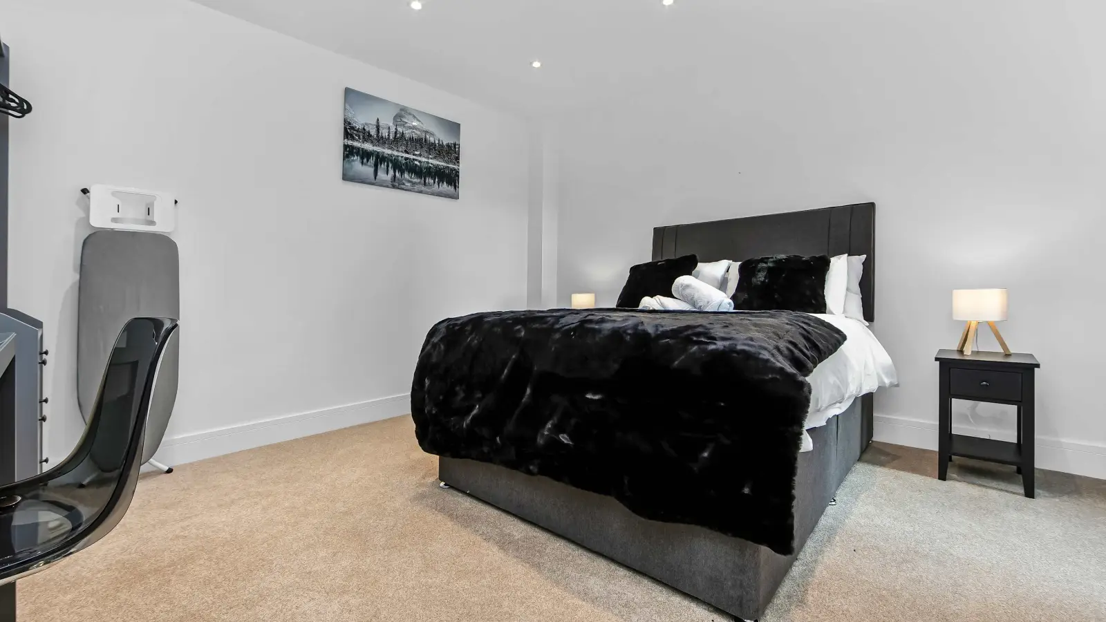 Flat Morland Avenue in Greater London