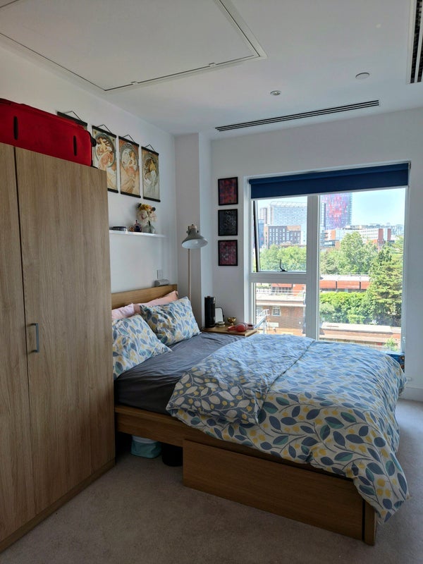 Room Cherry Orchard Road in Greater London